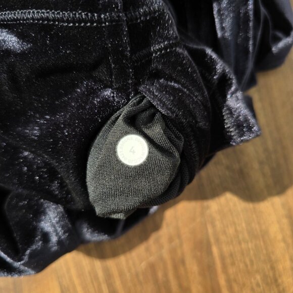 Lululemon Black Velvet Wunder Under High-Rise Leggings – Size 4 - Picture 3 of 5
